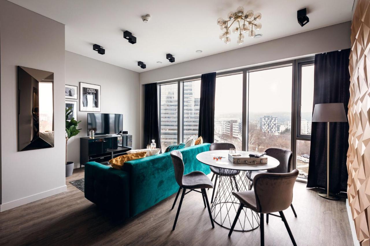 Brand New James Bond City Center Вилнюс Екстериор снимка