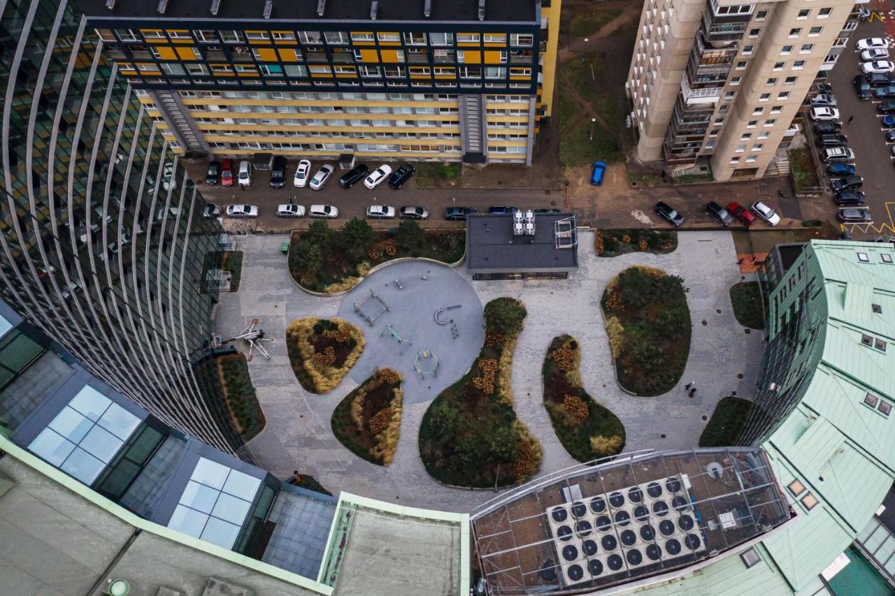 Brand New James Bond City Center Вилнюс Екстериор снимка